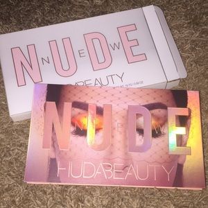 Huda New Nude Palette